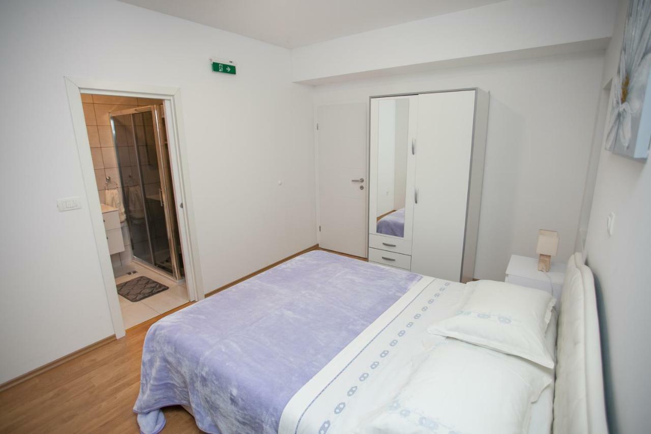 Villa Zrinka **** Svinisce Екстер'єр фото